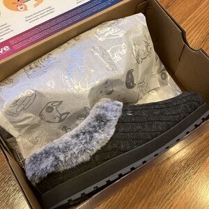 Bob’s Hardsole Fir Lined Slippers